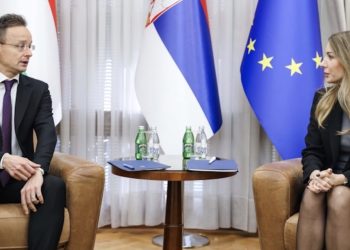 ЕНЕРГЕТСКА СТАБИЛНОСТ У ФОКУСУ: СРБИЈА ПРАЋЕ ДОГОВОР РУСИЈЕ И МАЂАРСКЕ О НИС-У