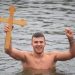 ПРАВИ ЗНАЧАЈ ПЛИВАЊА ЗА ЧАСНИ КРСТ: ИСТОРИЈА, СИМБОЛИКА И ВЕРА