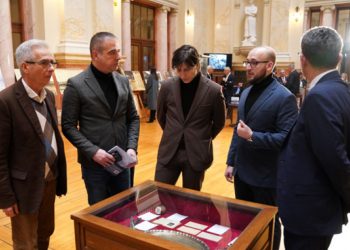 У Скупштини Србије отворена изложба „Јасеновац – трајна опомена“