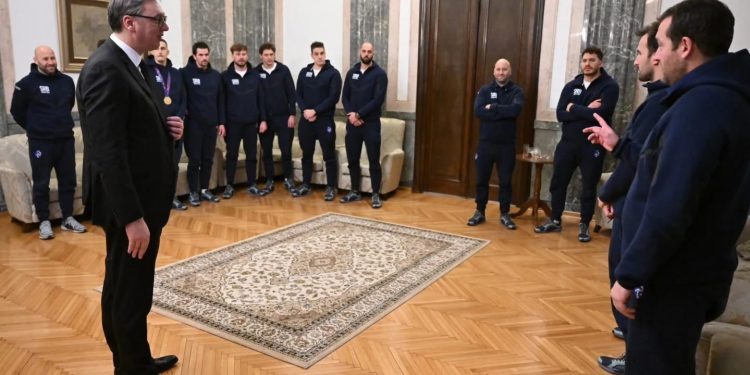 Чланови ватерполо репрезентације код председника Вучића