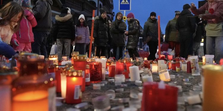 Дан сећања у Кранс-Монтани: Комеморација жртвама смртоносног пожара