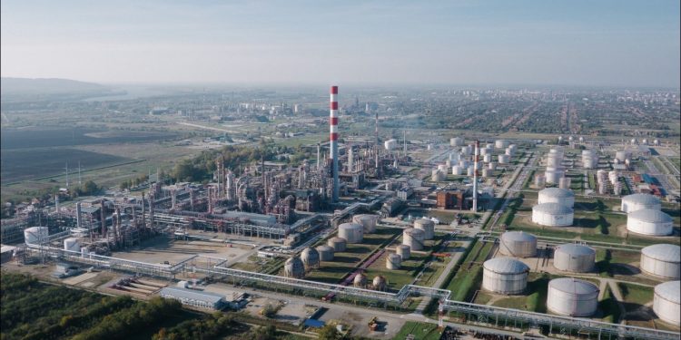 ПОЧЕО ТРАНСПОРТ СИРОВЕ НАФТЕ ЗА Нафтна индустрија Србије: ОБЕЗБЕЂЕН РАД РАФИНЕРИЈЕ