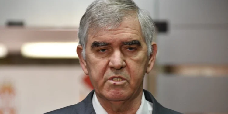 Бериша: Није могуће решавати проблеме и мењати власт насиљем, дијалог постоји у Србији
