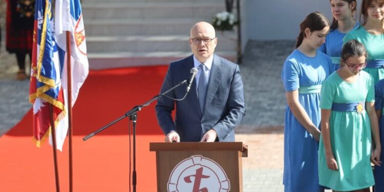 У Рачи отворен Музеј ћирилице: Вучевић поручио да је писмо темељ нашег идентитета