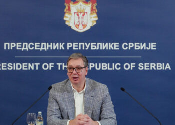 Вучић сутра од владике Сергија добија орден за доброчинство