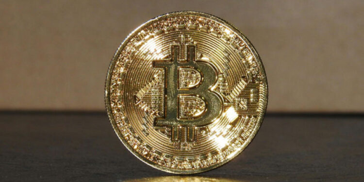 Биткоин пао на 56.500 евра