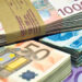 Званични курс динара за евро данас 117,3815, за долар 98,9309