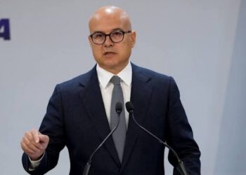 ВЕЛИКИ ПЛАН ЗА БУДУЋНОСТ: ВУЧЕВИЋ НАЈАВИО „СРБИЈУ 2030–2035“ И ПОБЕДУ СНС-А У СВИХ 10 ОПШТИНА