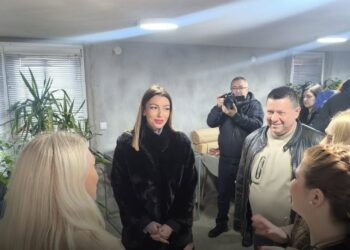 Месаровић у Влашком Долу: Подршка вредним пчеларима и развоју породичних газдинстава