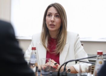 Ђедовић са директорима НИС-а: Успели смо да одржимо цене горива на готово истом нивоу