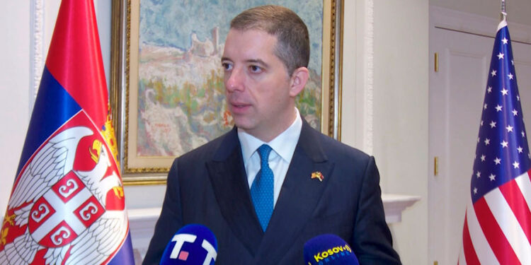 Ђурић: Србија прва у региону почела евакуацију грађана из ратне зоне