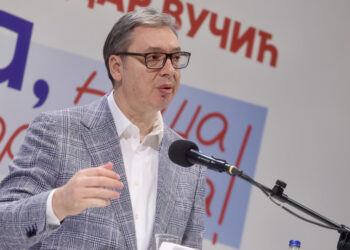 Вучић: Живимо у ери тектонских промена које захтевају озбиљност и посвећеност