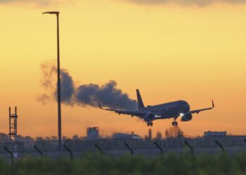 Настављена евакуација грађана Србије из Ријада, биће евакуисано око 250 грађана