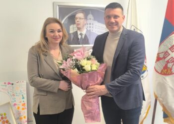 Комесар Наташа Станисављевић обишла расељене породице које су дом пронашле у Смедеревској Паланци