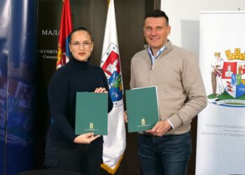 РЕШАВА СЕ ВИШЕДЕЦЕНИЈСКИ ПРОБЛЕМ У СМЕДЕРЕВСКОЈ ПАЛАНЦИ Павков: “Испуњено обећање дато грађанима, уклањамо депонију кабастог отпада”